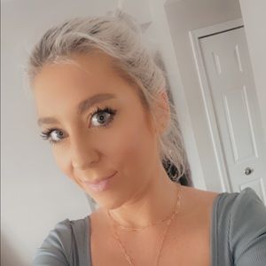 Meet your Posher, Annie